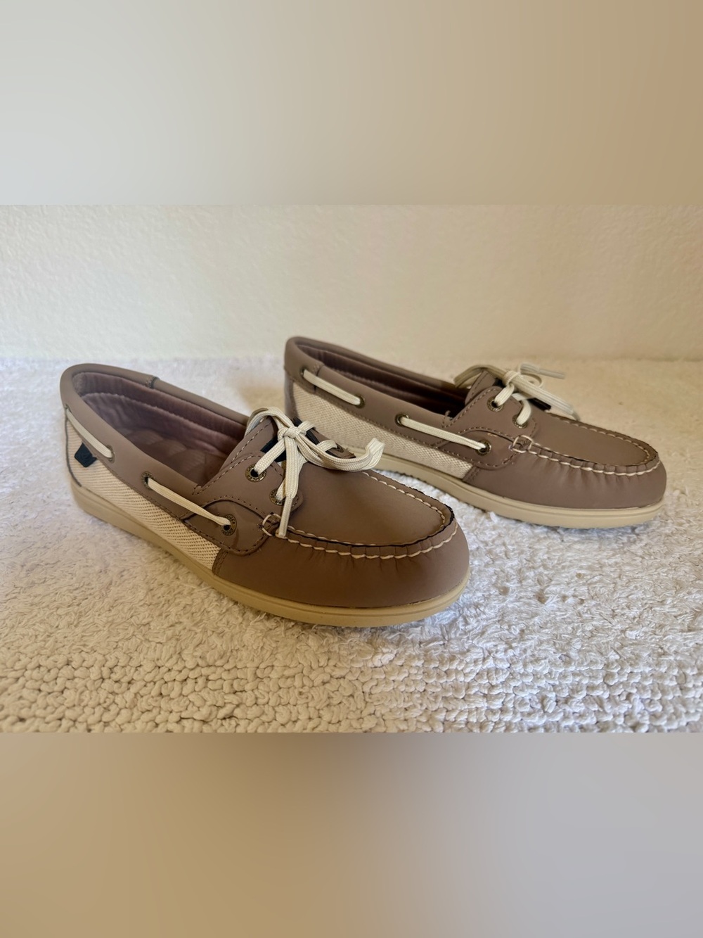 BRAND NEW Sperry Shoresider Boat Shoe
